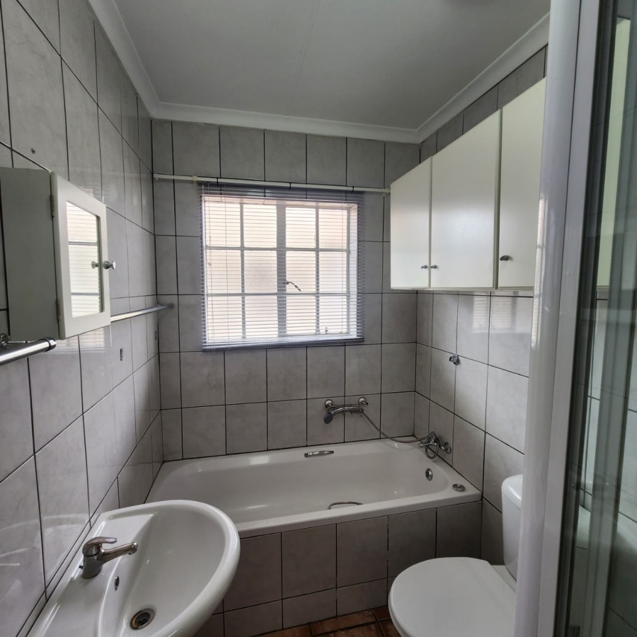 To Let 2 Bedroom Property for Rent in Potchefstroom North West